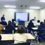 親の目で見る企業見学ツアー